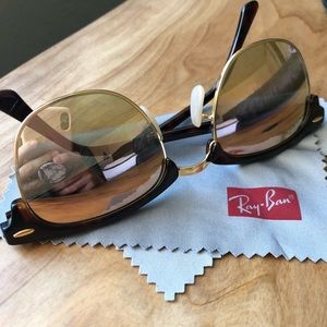 Ray-Ban Tortoise Club Master